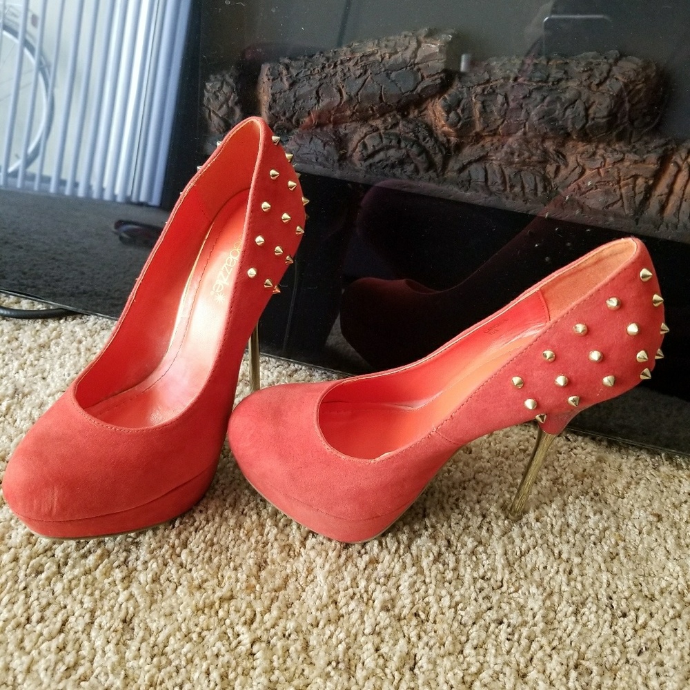 Studded Orange